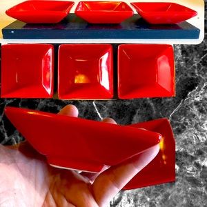 Sushi serving dishes set